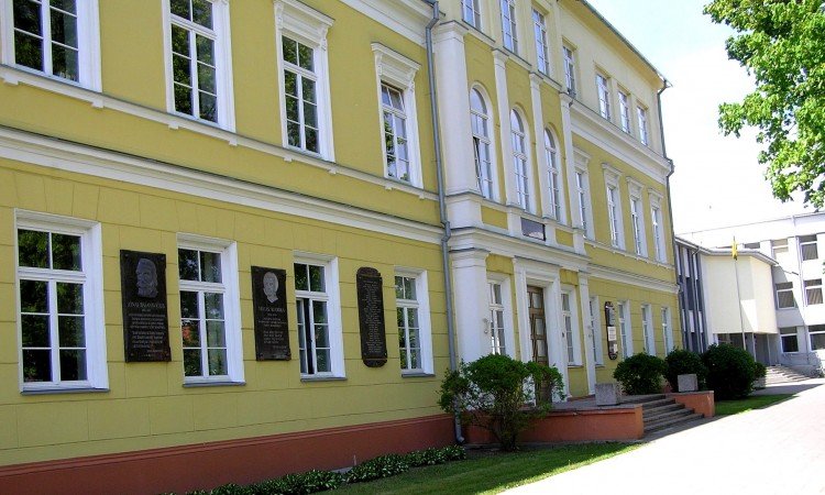 Read more about the article Marijampolės Rygiškių Jono gimnazijos istorijos muziejus